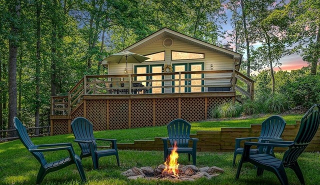 Cozy Lake Anna Hideaway with Water & Beach Access