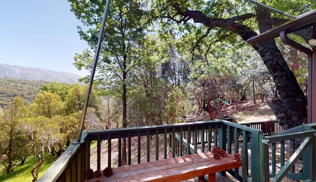 Cozy lake-area cabin w/private firepit, deck, gas grill, wood fireplace, & A/C