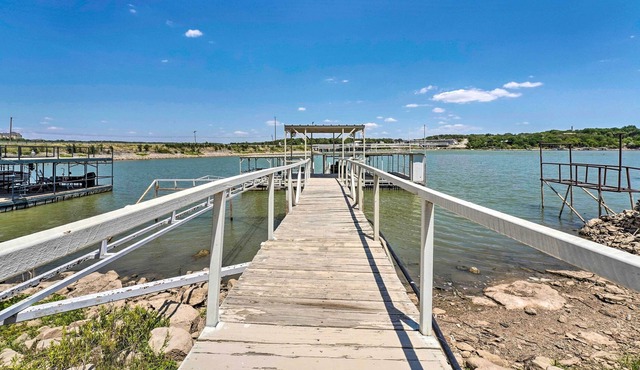 Cozy Lake Brownwood Home w/ Boat Dock & Deck!