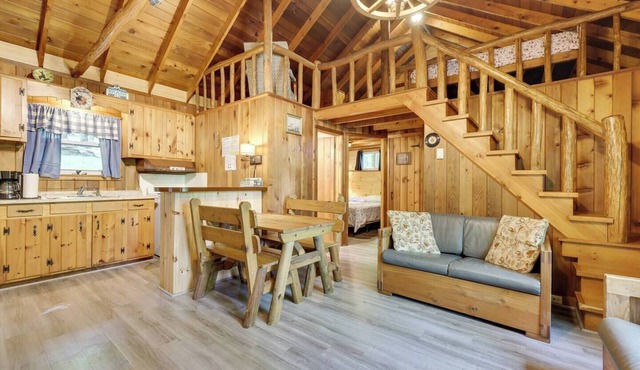 Cozy Lake Cabin #1 w/boatdock