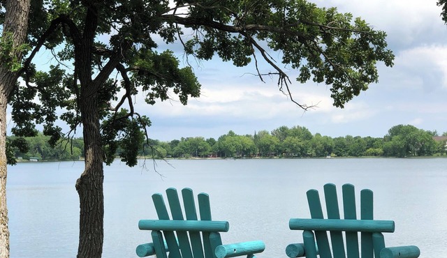 Cozy lake cabin minutes from all the Ottertail Lake area has to offer.
