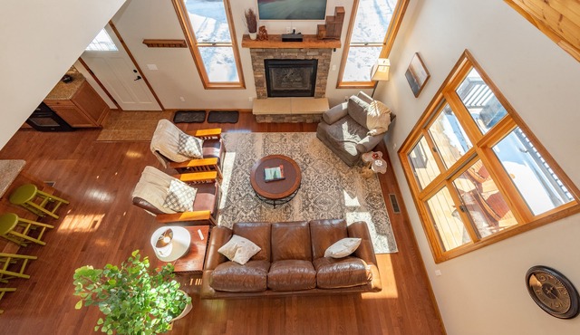 Cozy Lake Escape w/Pool Table & Porch Views