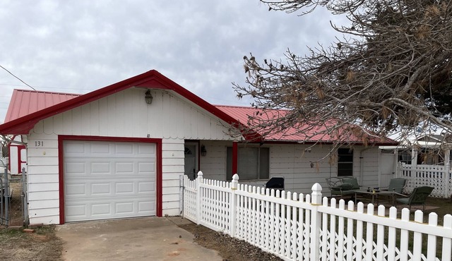 Cozy Lake House-No Cleaning Fees