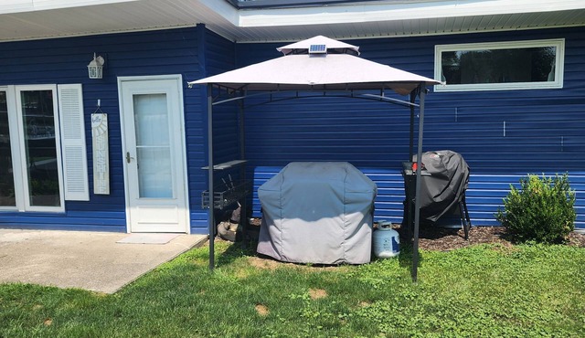 Cozy Lake House On The Channel With Access To 5 Lakes!