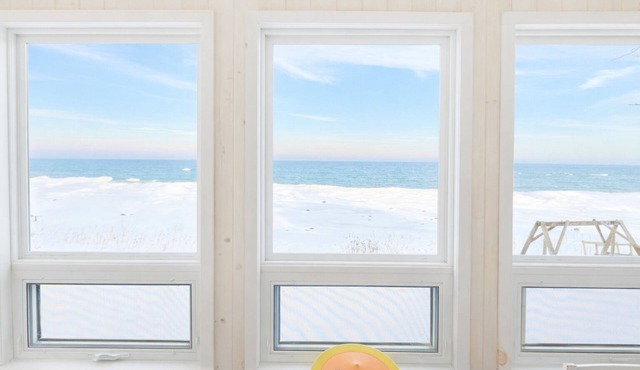 Cozy Lake Huron Retreat | Family & Dog Friendly