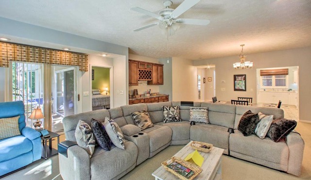 Cozy Lake Keowee Condo with Resort Amenities!