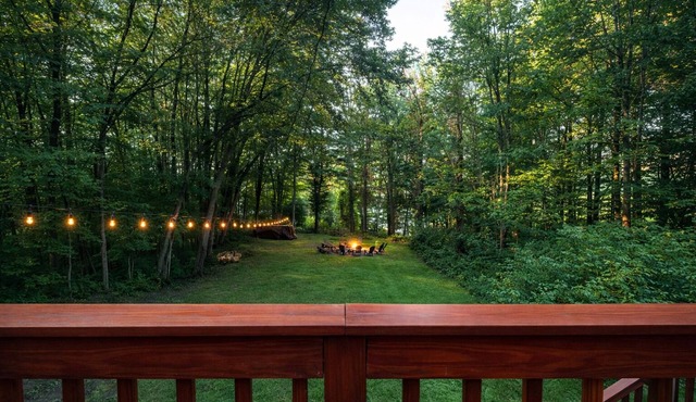 Cozy Lake Retreat + Firepit + Near Chautauqua