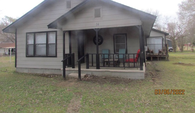 Cozy Lake Texoma Retreat!! Family Sized Home!