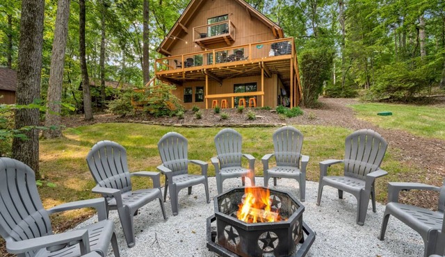 Cozy Lakefront A-Frame Cabin Lake Hartwell Clemson
