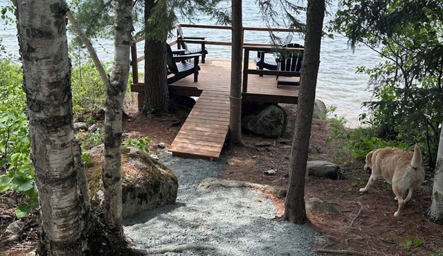 Cozy Lakefront Cabin 20km North of Kenora Ontario