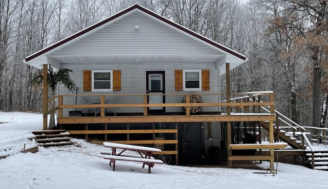 Cozy Lakefront Cabin-Crivitz