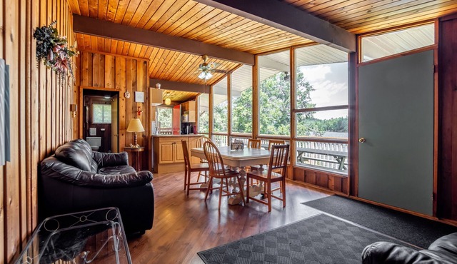 Cozy lakefront cottage overlooking the lake. Max 6 persons