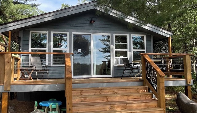 Cozy Lakefront Cottage on Little Pequaywan ~ Great for all seasons