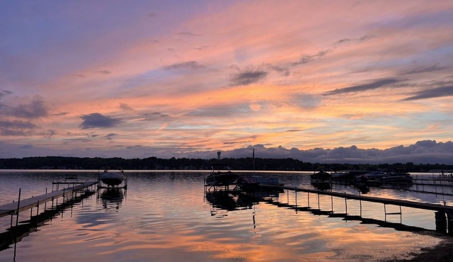 Cozy Lakefront Cottage on Conesus Lake