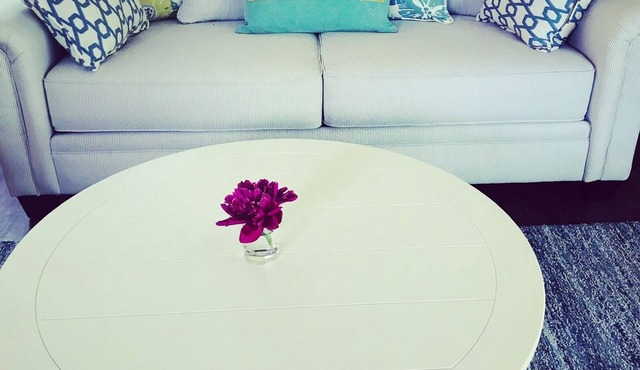 Cozy Lakeside Cabin with Hot tub near Bloomington and Brown County