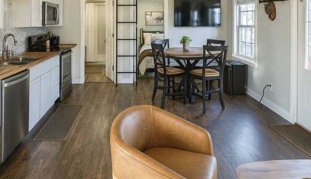 Cozy, lakeside tiny home in Arkansas farm country