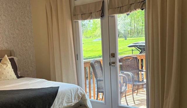 Cozy Lakeview Home with Water Access