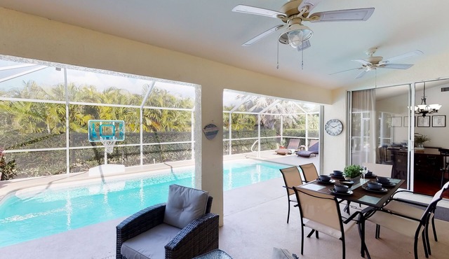 Cozy Lanai w/Secluded, Heated Pool. Washer/Dryer. No Add'l Charges!