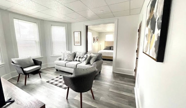 Cozy Lancaster Apartment Near Attractions