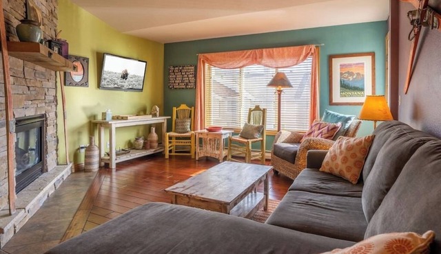 Cozy, Large, Colorful Condo at Big Sky Resort!