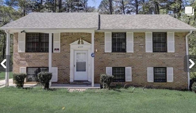 Cozy Large home, 19 Min from Hartsfield-Jackson international- Domestic Airport!