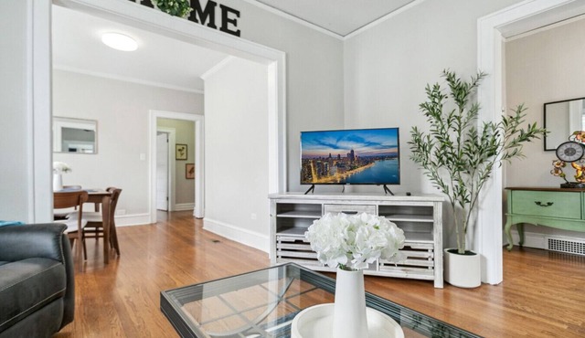 Cozy, Large Home with 6 Bedrooms Near Naval Base!