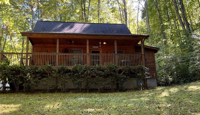 Cozy Lil’ Cabin.