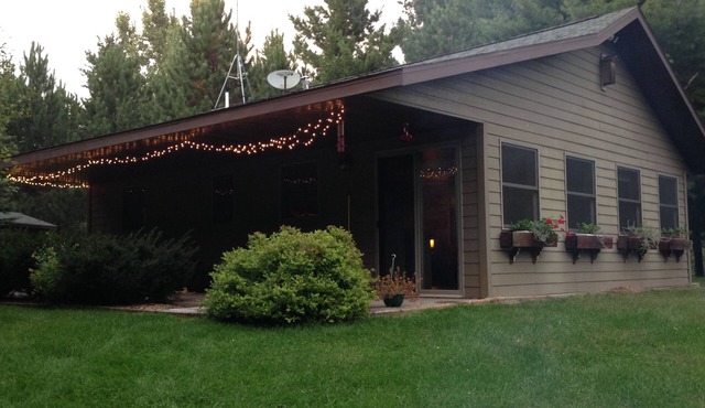 Cozy lil' Cottage is nestled in rolling hills and peaceful pines