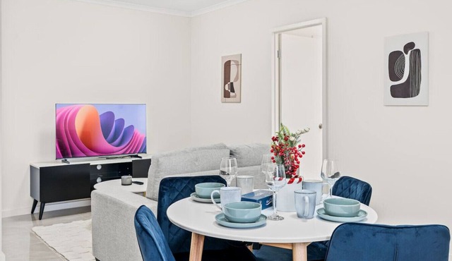 Cozy Little Charm Unit in Eight Miles Plain