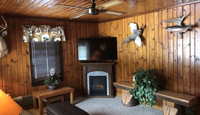 Cozy Little Red Lodge in Michigan’s Upper Peninsula