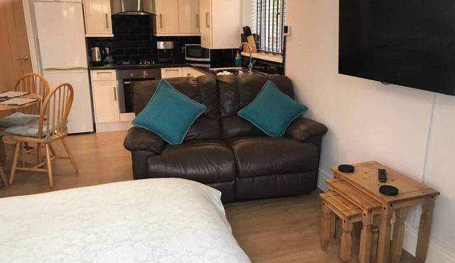 Cozy Lodge sleeps 4 in Barton-upon-Humber