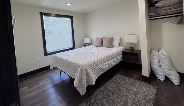 Cozy Lodging in the Heart of Buckley-Close to all