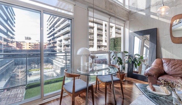 Cozy Loft in King West Village with Parking!