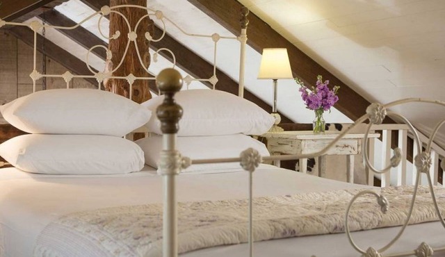 Cozy Loft Suite-Part of Dog Trot House-Shared Pool, Fireplace Ranch Fun Options