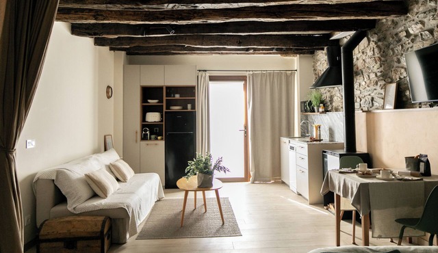 Cozy loft with whirlpool, ideal for couples.