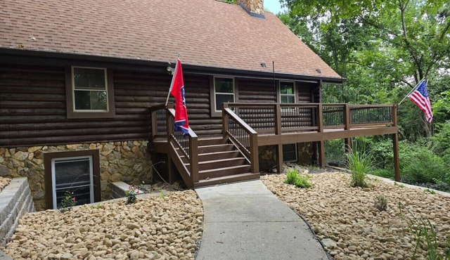 Cozy log cabin, 25 mins to Broadway