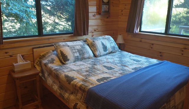 Cozy Log Cabin at Warrior Ethos Farm