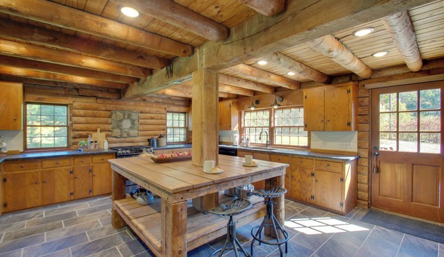 Cozy Log Cabin Getaway w/Fire Pit + 3 Acres!