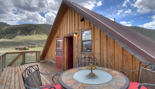 Cozy Log Cabin - Mountain Views - ATV's Welcome Near Creede