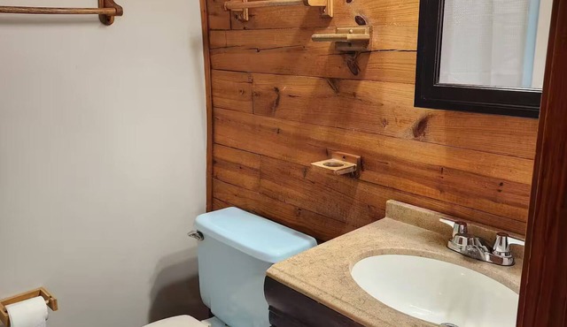 Cozy Log Cabin Retreat