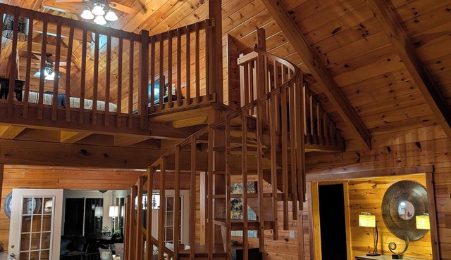 Cozy Log Cabin Retreat - Beach & Town Access! Hot Tub, Fire Pit & More!