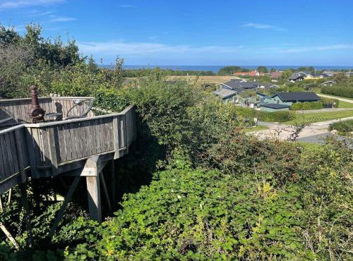 Cozy Log Cabin With A Panoramic View