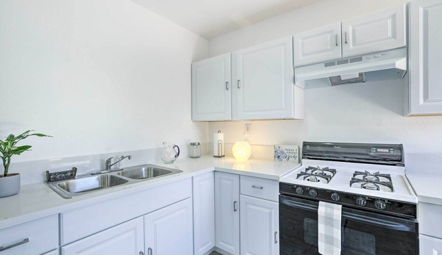 Cozy Lompoc Studio w/Patio ~ 9 Mi to Beach