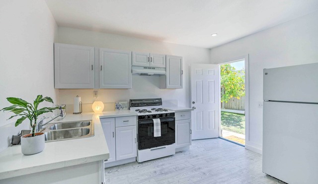Cozy Lompoc Studio w/Patio ~ 9 Mi to Beach