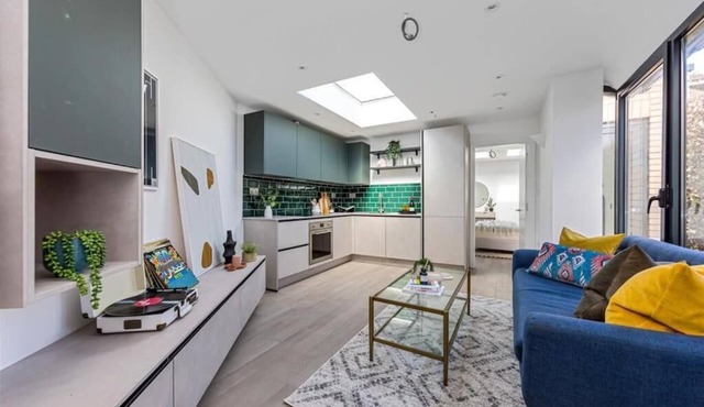 Cozy London House with Garden & Terrace | Near Westfield Stratford & Tube
