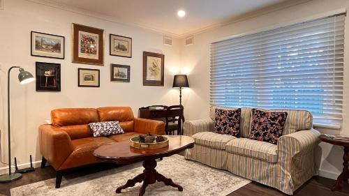 Cozy Lovely flat 3km to CBD