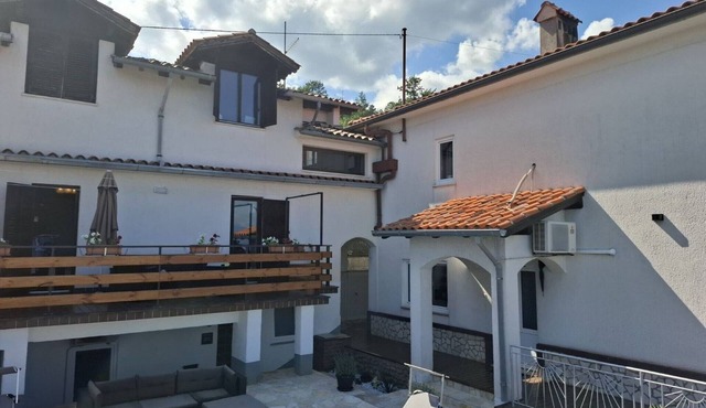 Cozy Lovran Apartment with Private Pool and Sea View - One Bedroom Apartment
