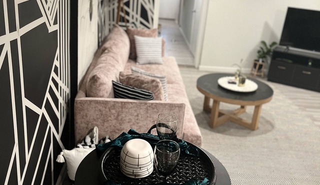 Cozy Lux FOUR bedroom Bed and Breakfast