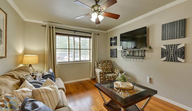 Cozy Luxe 2BR by SFA | Pet-Friendly + Laundry