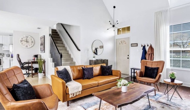 Cozy, LUXE Home Near DFW Airport + Fire Pit